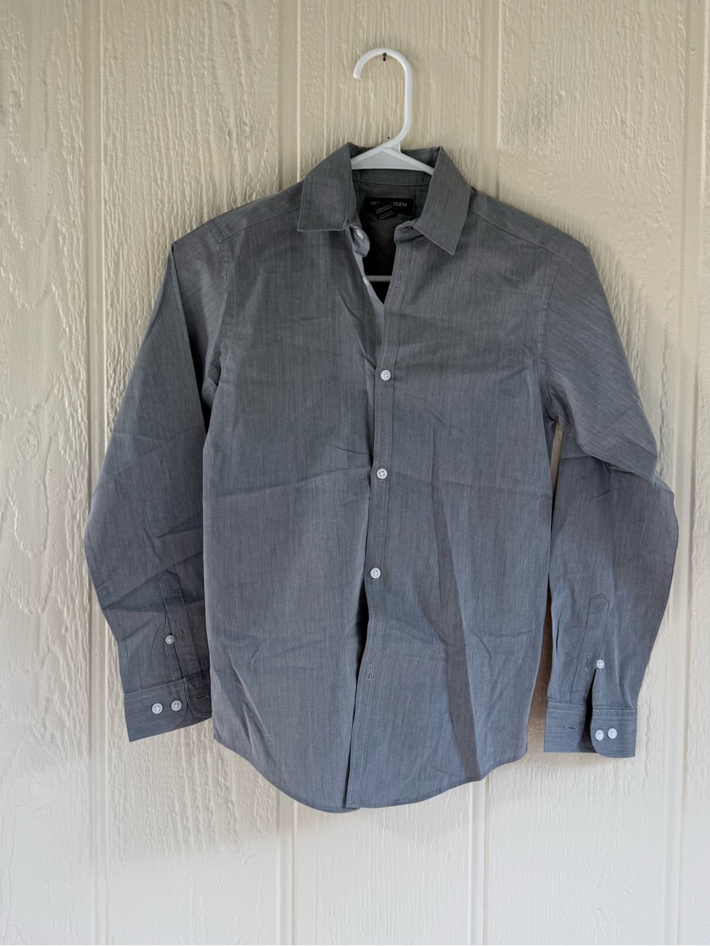Van Heusen Gray Long-Sleeve Dress Shirt